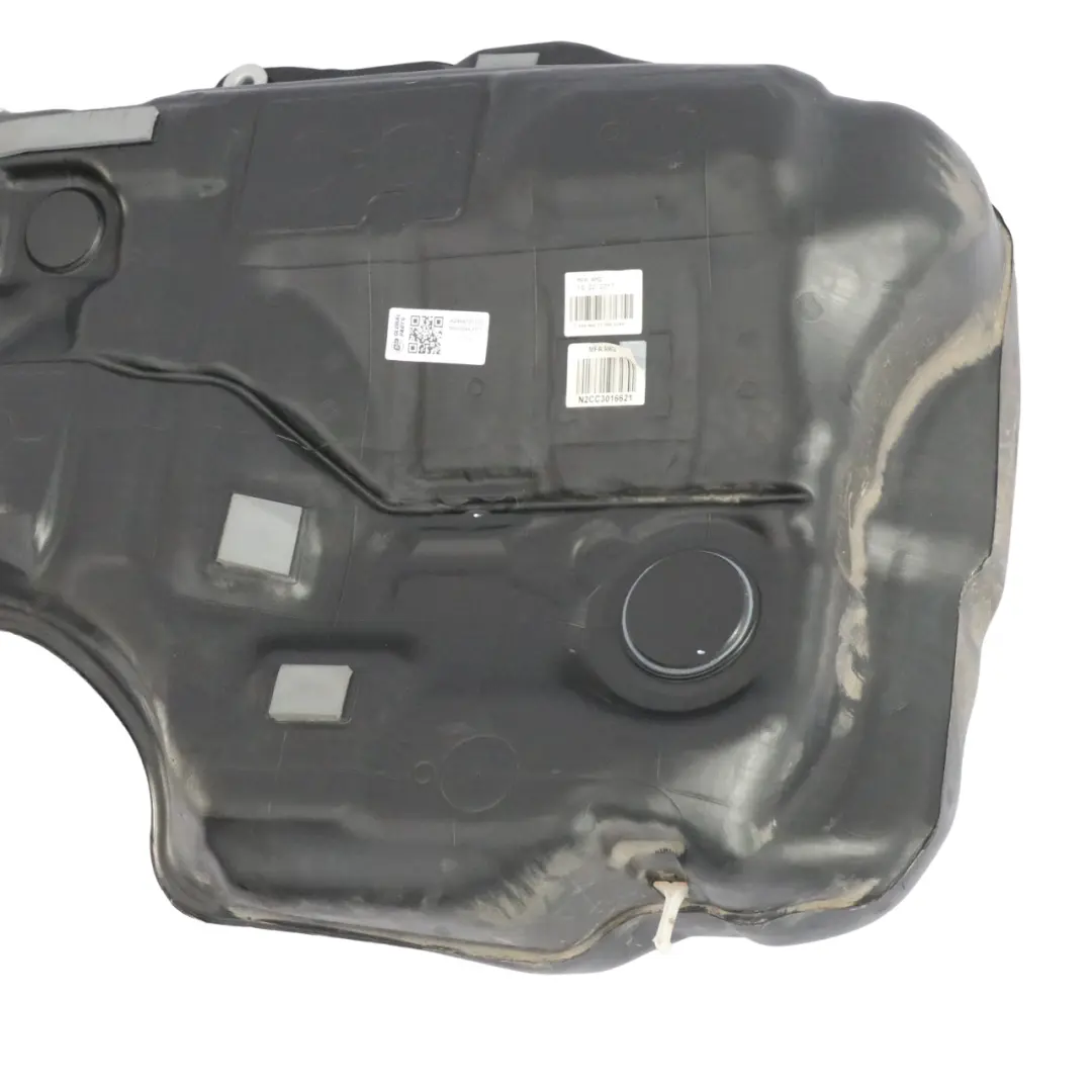 Kraftstofftank Mercedes W176 C117 Benzin komplett Kraftstoffbehälter für mit Teilenummer A2464701100 Kraftstofftank Mercedes W176 C117 Benzin komplett Kraftstoffbehälter - SKU A2464701100 - Teilenummer A2464701100