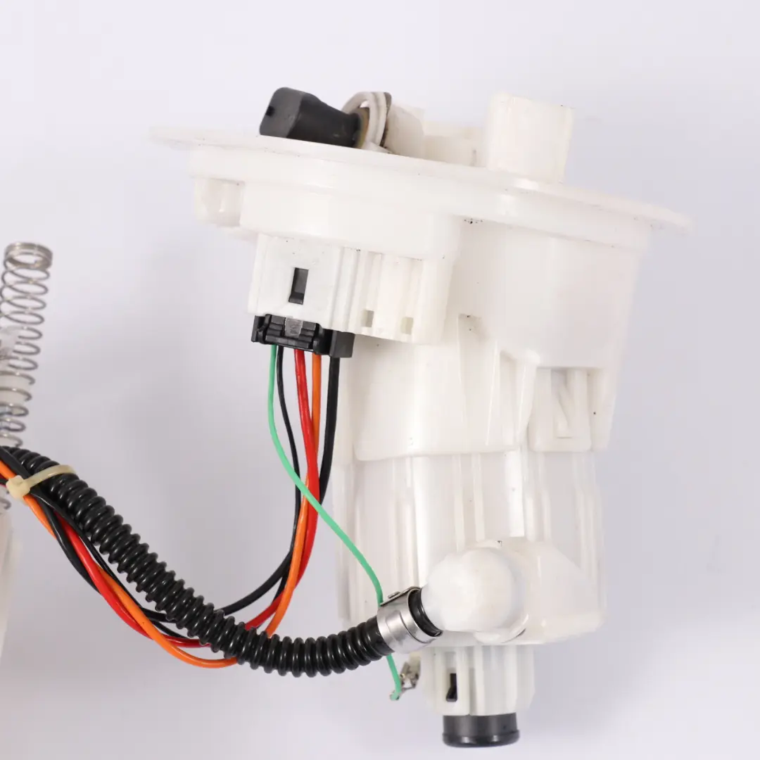 Pump Mercedes C117 W176 W246 Delivery Sensor Sender Unit to Fuel with Part number A2464701694 Fuel Pump Mercedes C117 W176 W246 Delivery Sensor Sender Unit - SKU A2464701694 - Part number A2464701694