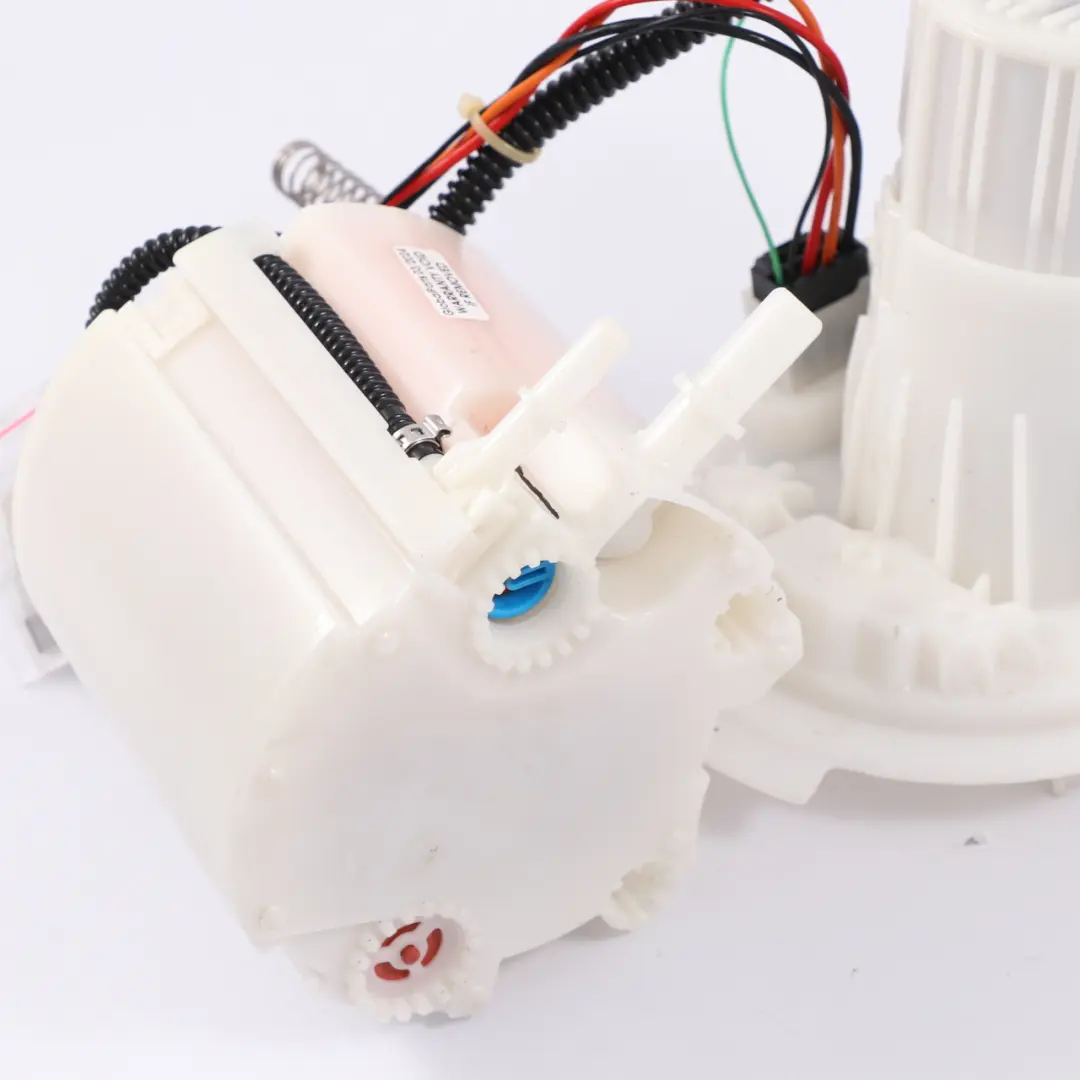 Kraftstoffpumpe Mercedes W176 W246 Fördermengensensor Gebereinheit für mit Teilenummer A2464701694 Kraftstoffpumpe Mercedes W176 W246 Fördermengensensor Gebereinheit - SKU A2464701694 - Teilenummer A2464701694