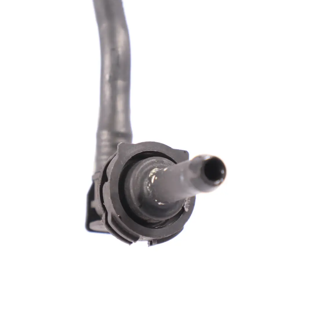 Kühlmittelschlauch Überlauf Ausgleichsbehälter Rohr für Mercedes W176 mit Teilenummer A2465010325 Mercedes W176 Kühlmittelschlauch Überlauf Ausgleichsbehälter Rohr - SKU A2465010325 - Teilenummer A2465010325