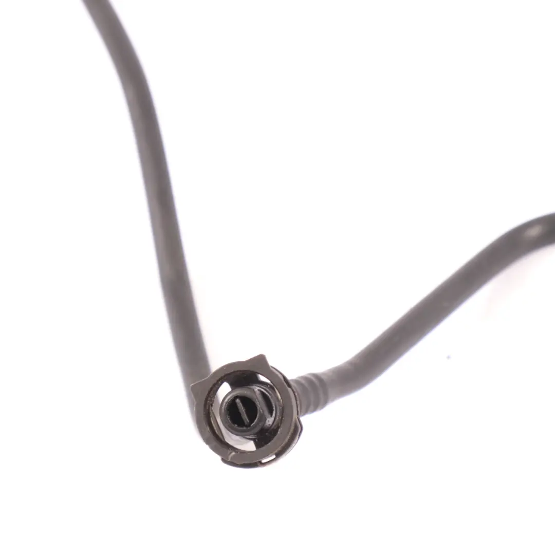 Tubo liquido serbatoio espansione troppo pieno per Mercedes W176 W246 con numero di parte A2465010325 Mercedes W176 W246 Tubo liquido serbatoio espansione troppo pieno - SKU A2465010325 - Numero di parte A2465010325