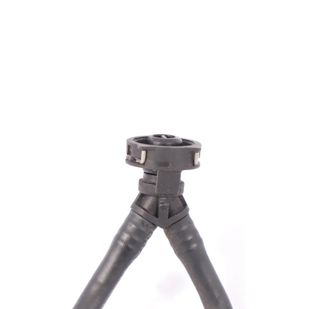 Mercedes W176 W246 Przewód Rura Wąż Zbiornika Wyrównawczego - SKU A2465010325 - Numer Części A2465010325