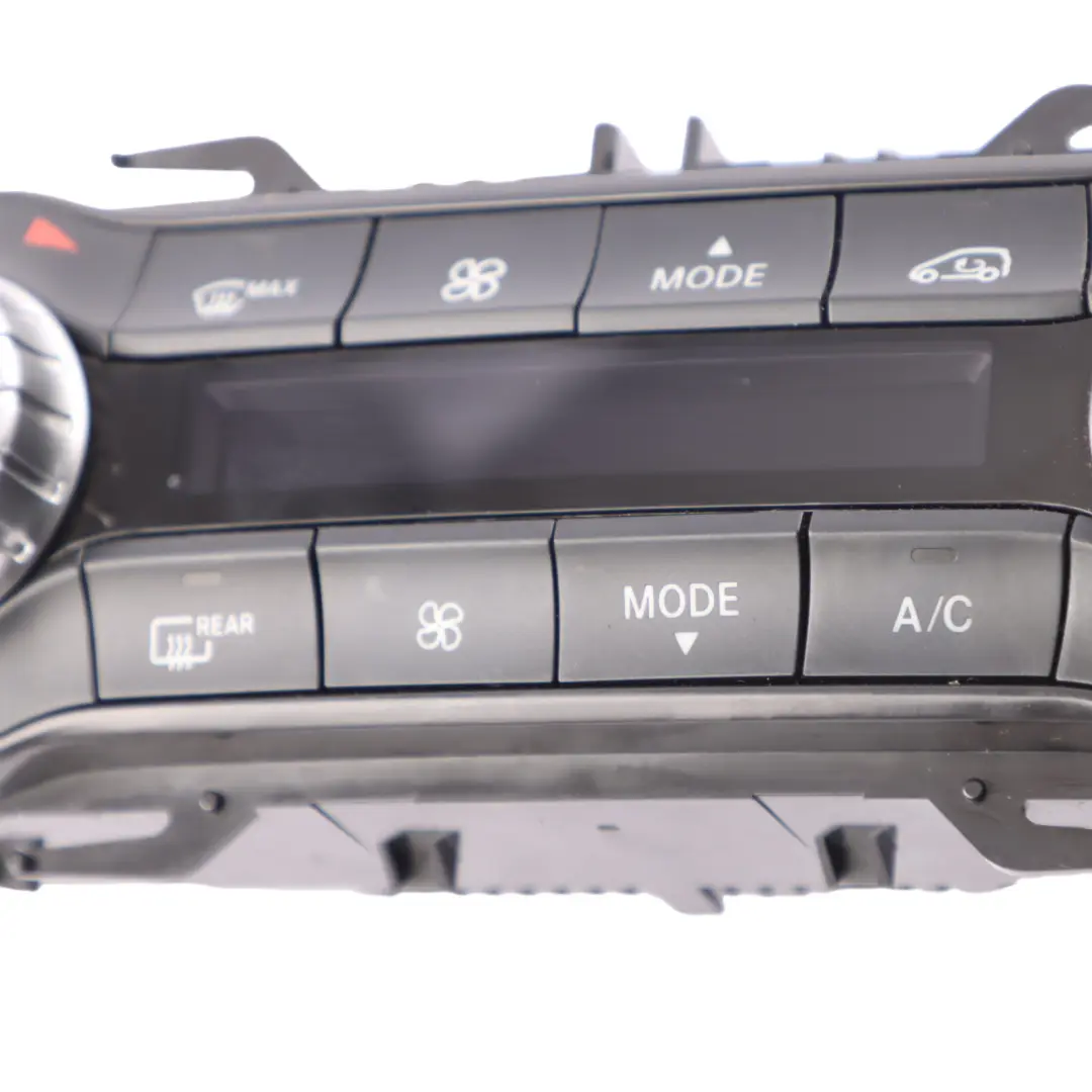 Panel Klimatyzacji Nawiewu do Mercedes C117 W176 W246 o numerze A2469000715 Mercedes C117 W176 W246 Panel Klimatyzacji Nawiewu - SKU A2469000715 - Numer Części A2469000715