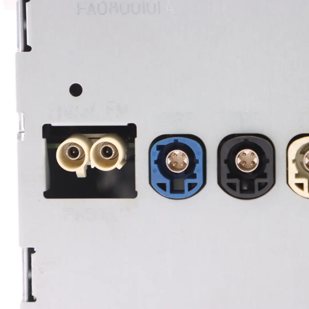 Unidad principal de radio Mercedes W176 Reproductor multimedia Unidad navegación para con número de pieza A2469002318 Unidad principal de radio Mercedes W176 Reproductor multimedia Unidad navegación - SKU A2469002318-1 - Número de pieza A2469002318