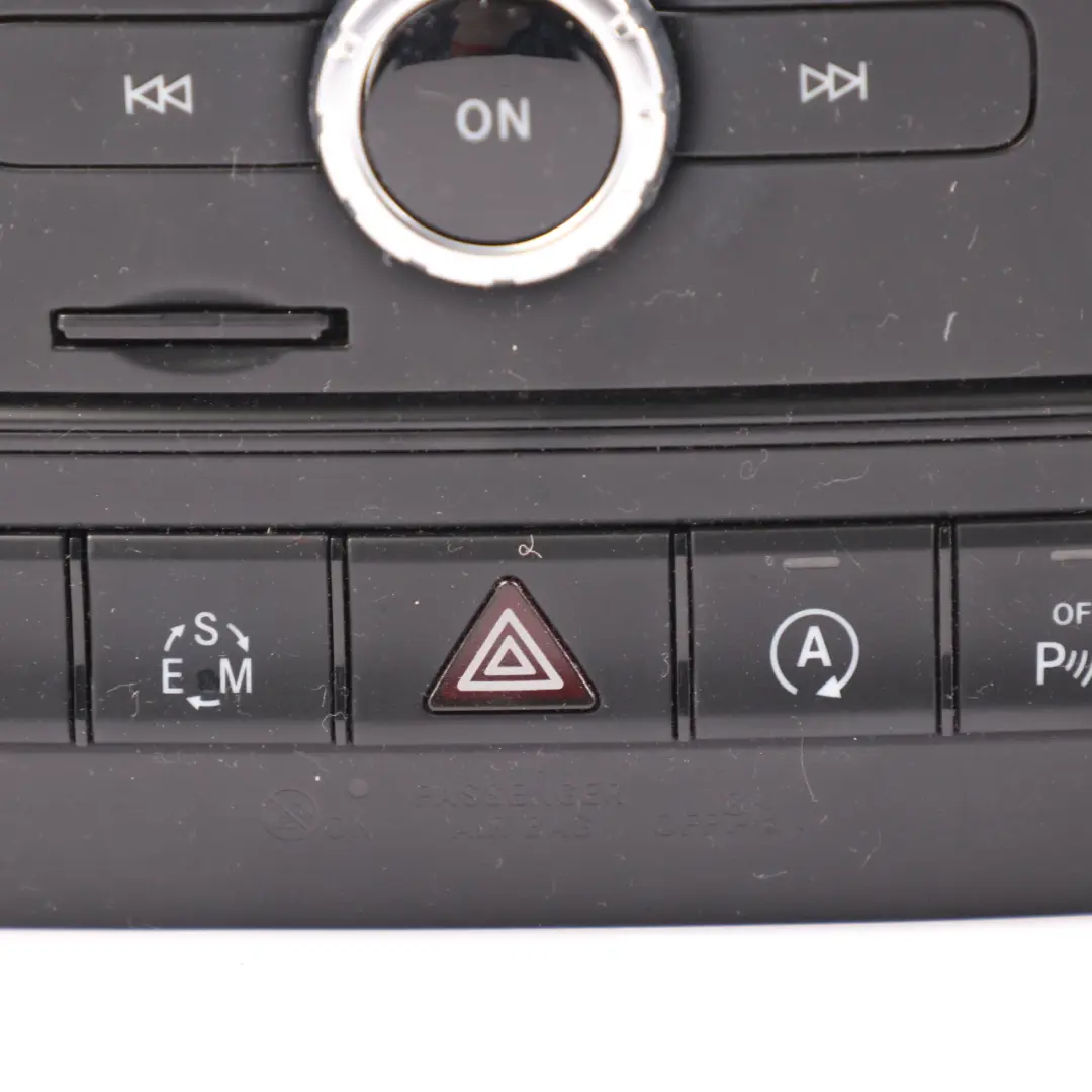  Radio CD Player Mercedes W176 W246 Audio Navigation Unité principale - SKU a2469004716 - Numéro de pièce A2469004716