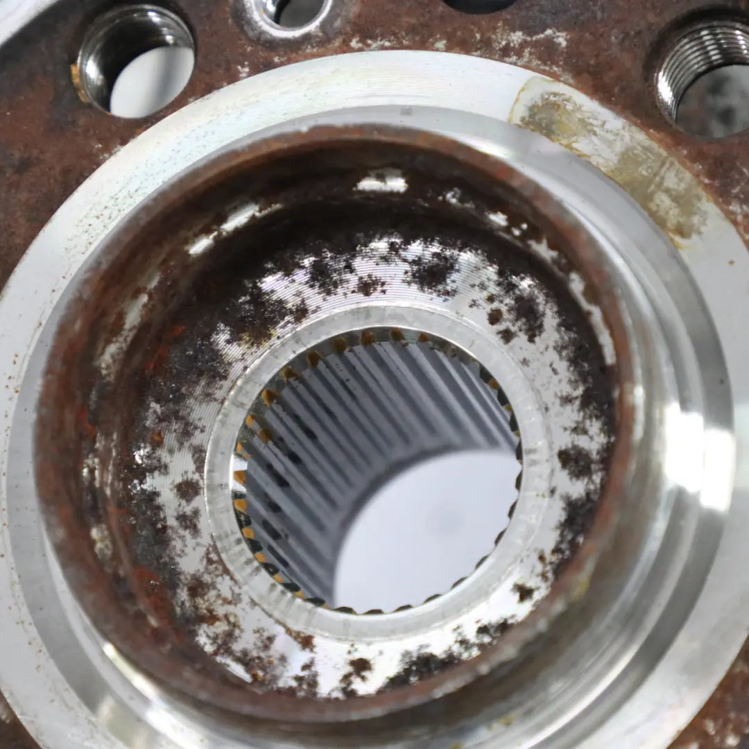 Steering Knuckle Mercedes GLC X253 Front Right Wheel Hub Flange to with Part number A2533323400 Steering Knuckle Mercedes GLC X253 Front Right Wheel Hub Flange - SKU A2533323400-1 - Part number A2533323400