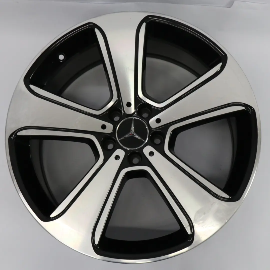 Jante alliage 20" ET:40 8,5J pour Mercedes GLC X253 à propos du numéro de pièce A2534011700 Mercedes GLC X253 Jante alliage 20" ET:40 8,5J - SKU A2534011700-2 - Numéro de pièce A2534011700