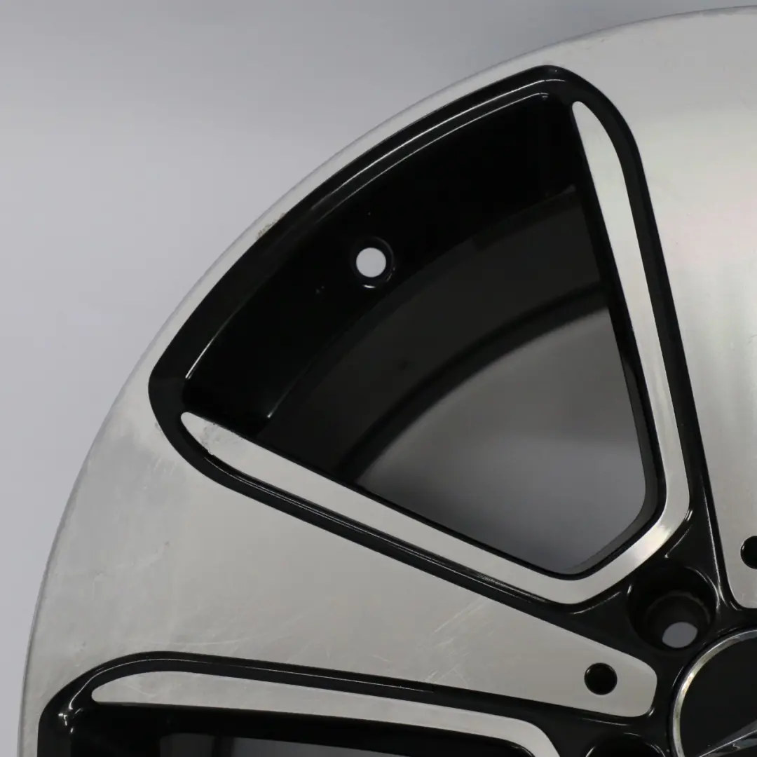 Felga Aluminiowa 20" ET:40 8,5J do Mercedes GLC X253 o numerze A2534011700 Mercedes GLC X253 Felga Aluminiowa 20" ET:40 8,5J - SKU A2534011700-2 - Numer Części A2534011700