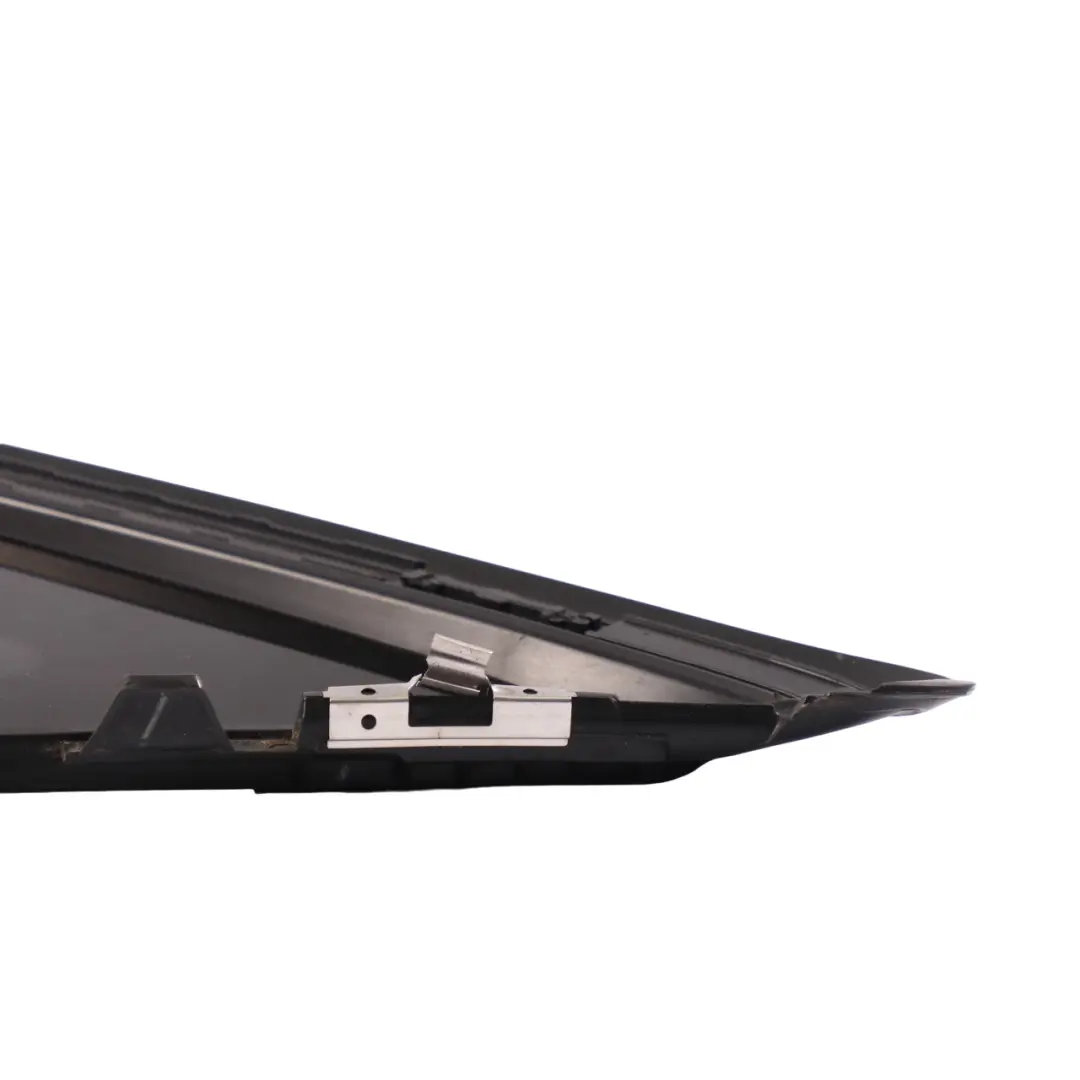 Cristal Ventana Trasera Izquierda Cuarto lado AS3 para Mercedes GLC X253 con número de pieza A2536706700 Mercedes GLC X253 Cristal Ventana Trasera Izquierda Cuarto lado AS3 - SKU A2536706700 - Número de pieza A2536706700