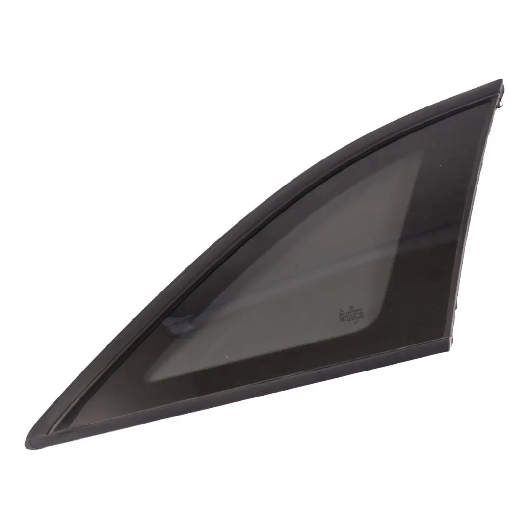 Cristal Ventana Trasera Derecha Quarter Side AS3 para Mercedes GLC X253 con número de pieza A2536706800 Mercedes GLC X253 Cristal Ventana Trasera Derecha Quarter Side AS3 - SKU A2536706800 - Número de pieza A2536706800