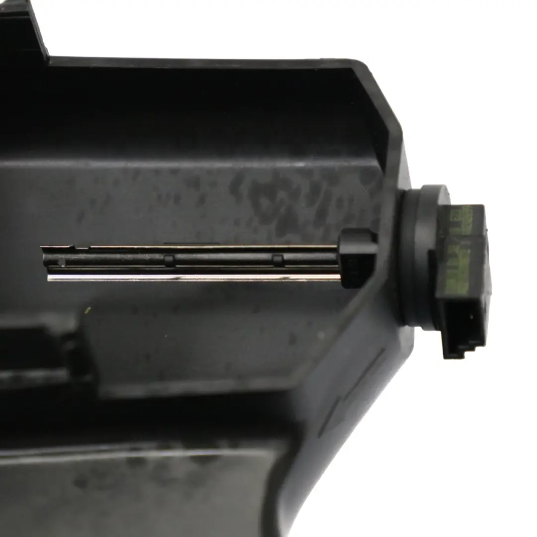 Fotwell Cover Mercedes GLC X253 Front Passenger side Panel Black to with Part number A2536800536 Fotwell Cover Mercedes GLC X253 Front Passenger side Panel Black - SKU rhd-A2536800536 - Part number A2536800536