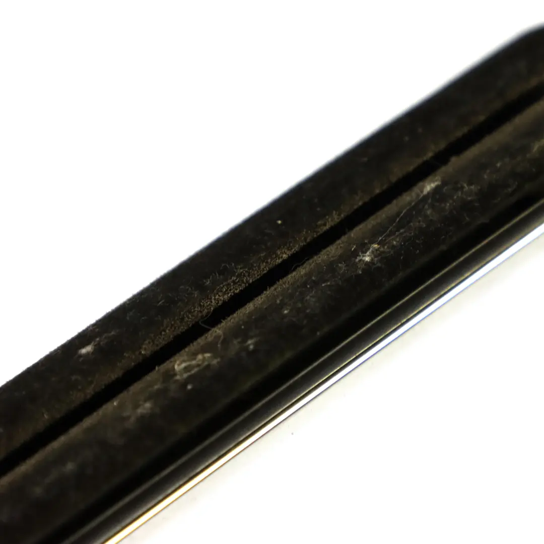 Mercedes X253 Striscia rivestimento porta anteriore destra - SKU A2537207605 - Numero di parte A2537207605