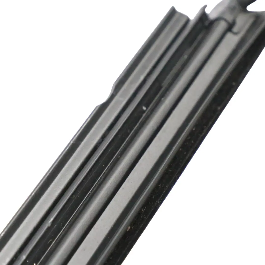 Fenster Innere Dichtungsleiste Vorne Links für Mercedes GLC X253 mit Teilenummer A2537252501 Mercedes GLC X253 Fenster Innere Dichtungsleiste Vorne Links - SKU A2537252501 - Teilenummer A2537252501