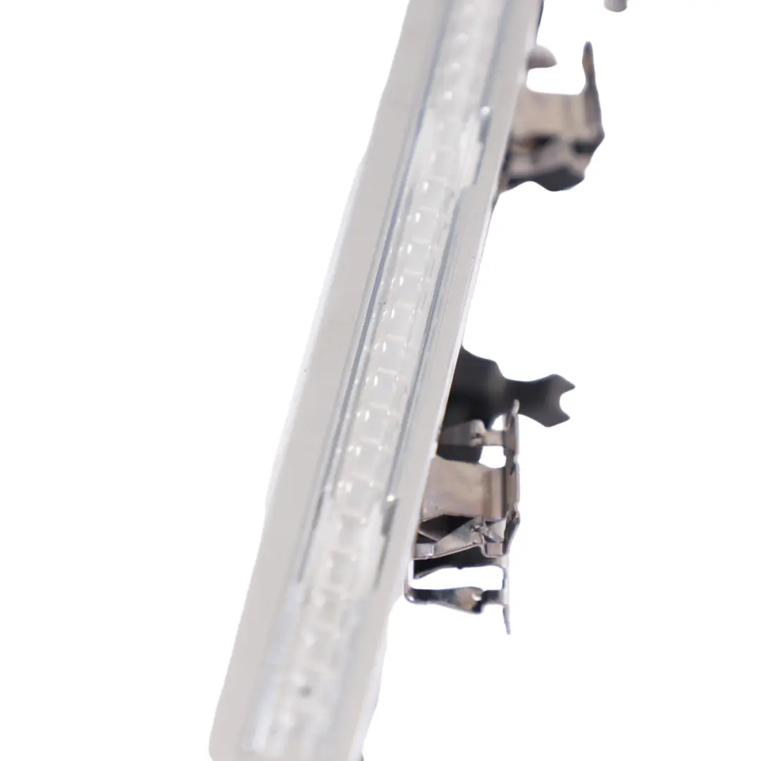 Türverkleidungsleiste hinten rechts Lautsprecher Panel für Mercedes C253 mit Teilenummer A2537301001 Mercedes C253 Türverkleidungsleiste hinten rechts Lautsprecher Panel - SKU A2537301001 - Teilenummer A2537301001