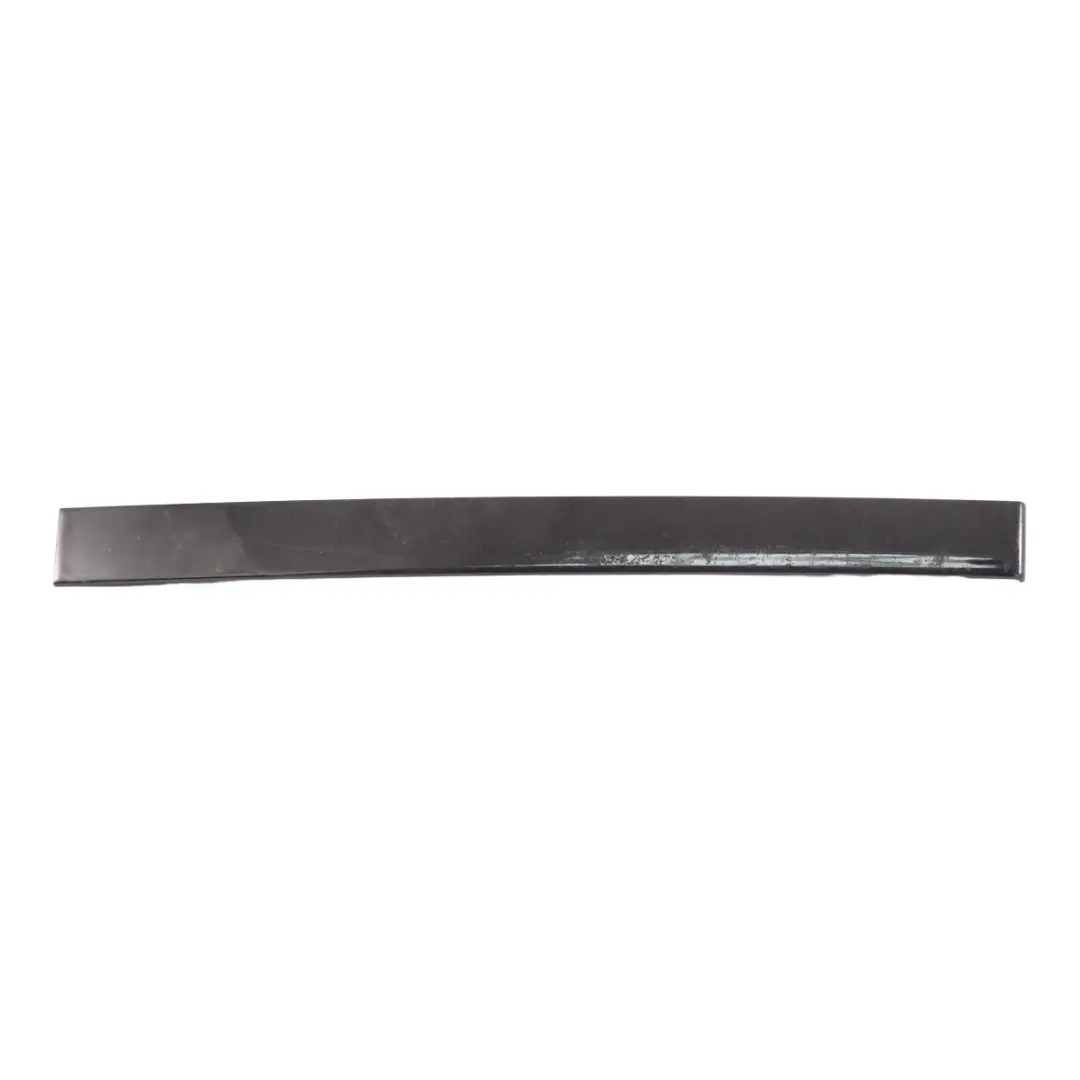 Coperchio telaio finestrino posteriore sinistro per Mercedes C253 con numero di parte A2537308100 Mercedes C253 Coperchio telaio finestrino posteriore sinistro - SKU A2537308100 - Numero di parte A2537308100