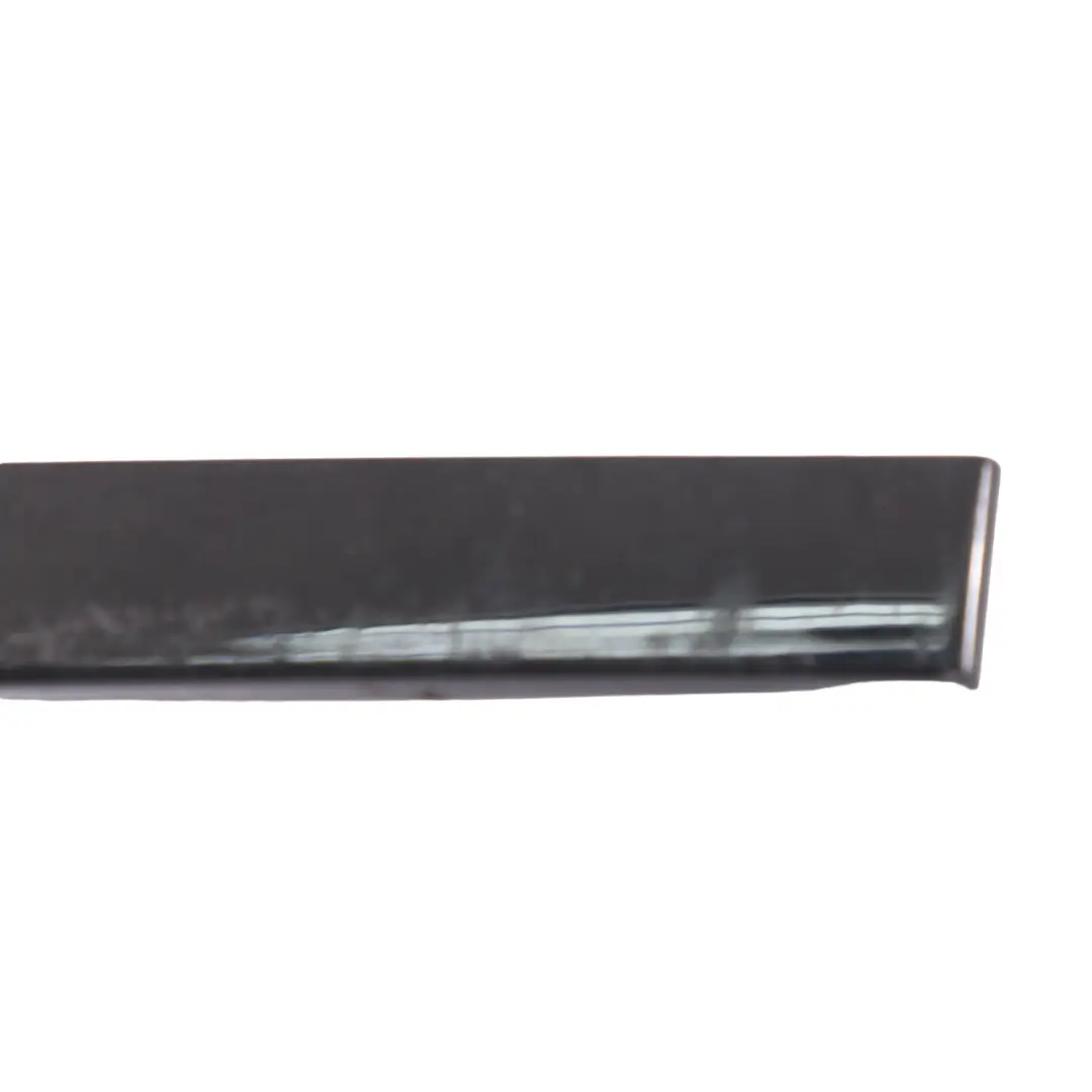 Coperchio telaio finestrino posteriore sinistro per Mercedes C253 con numero di parte A2537308100 Mercedes C253 Coperchio telaio finestrino posteriore sinistro - SKU A2537308100 - Numero di parte A2537308100