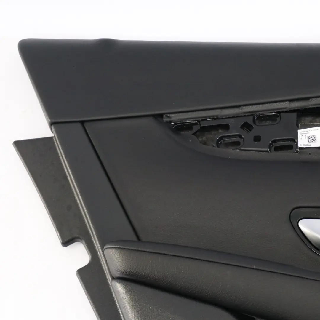 Panneau de carte de porte arrière gauche Noir pour Mercedes W246 à propos du numéro de pièce A2537308302 Mercedes W246 Panneau de carte de porte arrière gauche Noir - SKU A2537308302 - Numéro de pièce A2537308302