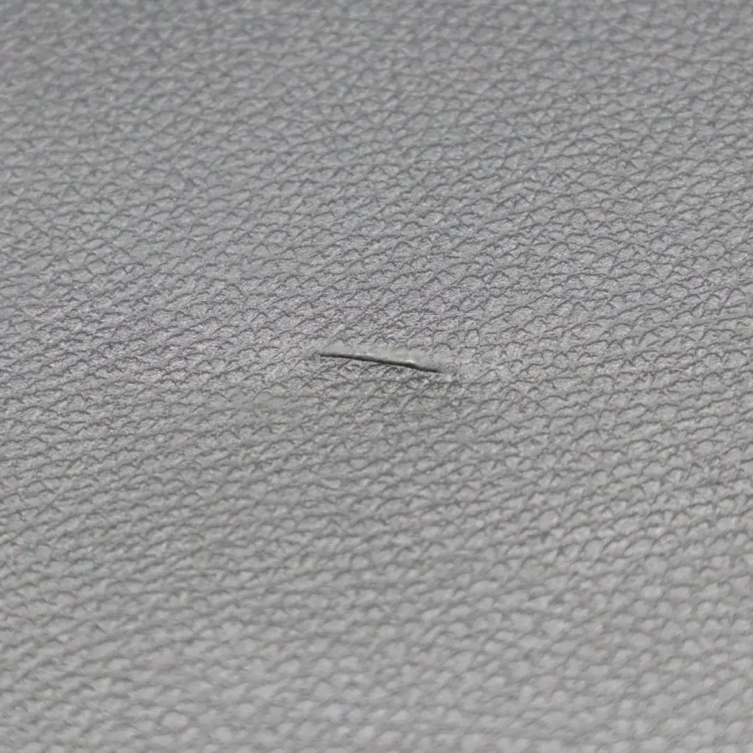 Osłona Wewnętrzna Klapy Bagażnika Czarna do Mercedes X253 o numerze A2537400070 Mercedes X253 Osłona Wewnętrzna Klapy Bagażnika Czarna - SKU A2537400070 - Numer Części A2537400070