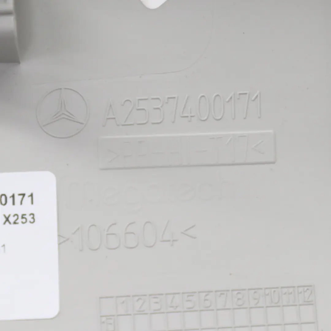 Mercedes X253 Cadre fenêtre Couvercle coffre intérieur gauche Gris - SKU A2537400171 - Numéro de pièce A2537400171