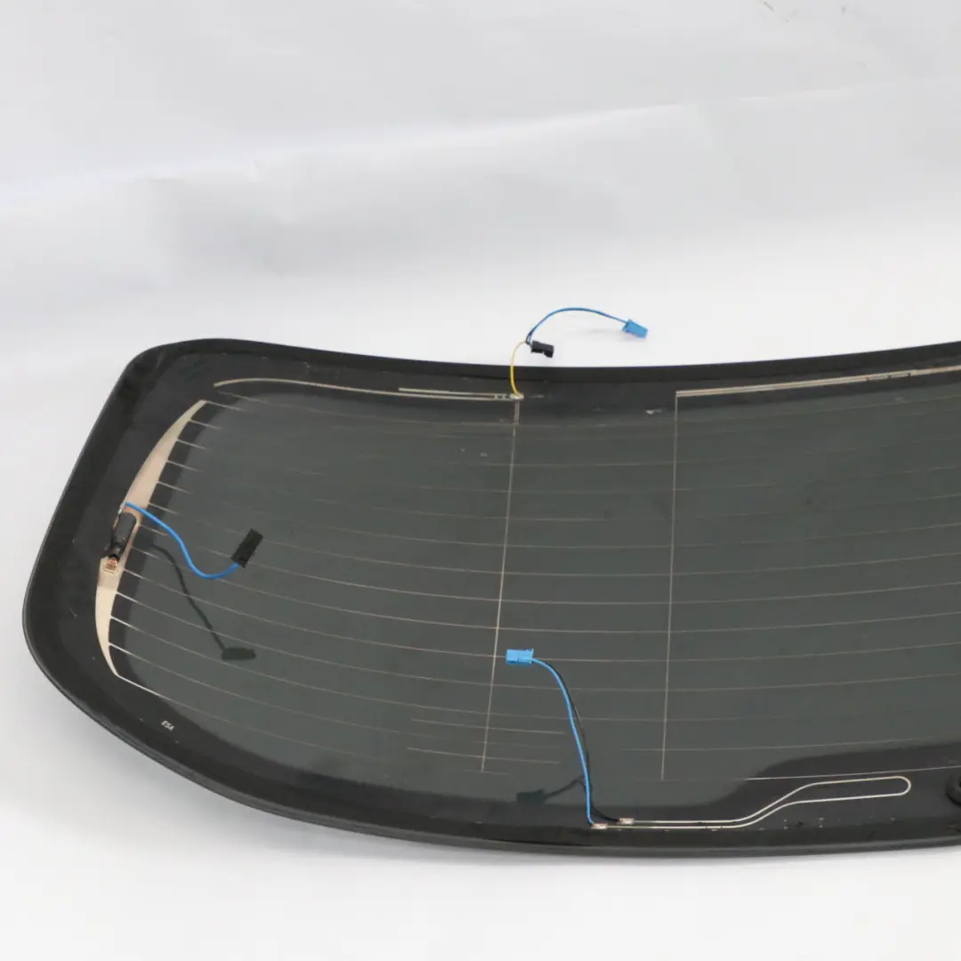 Cristal trasero Mercedes X253 Tapa del maletero Cristal tintado AS3 para con número de pieza A2537400700 Cristal trasero Mercedes X253 Tapa del maletero Cristal tintado AS3 - SKU A2537400700 - Número de pieza A2537400700