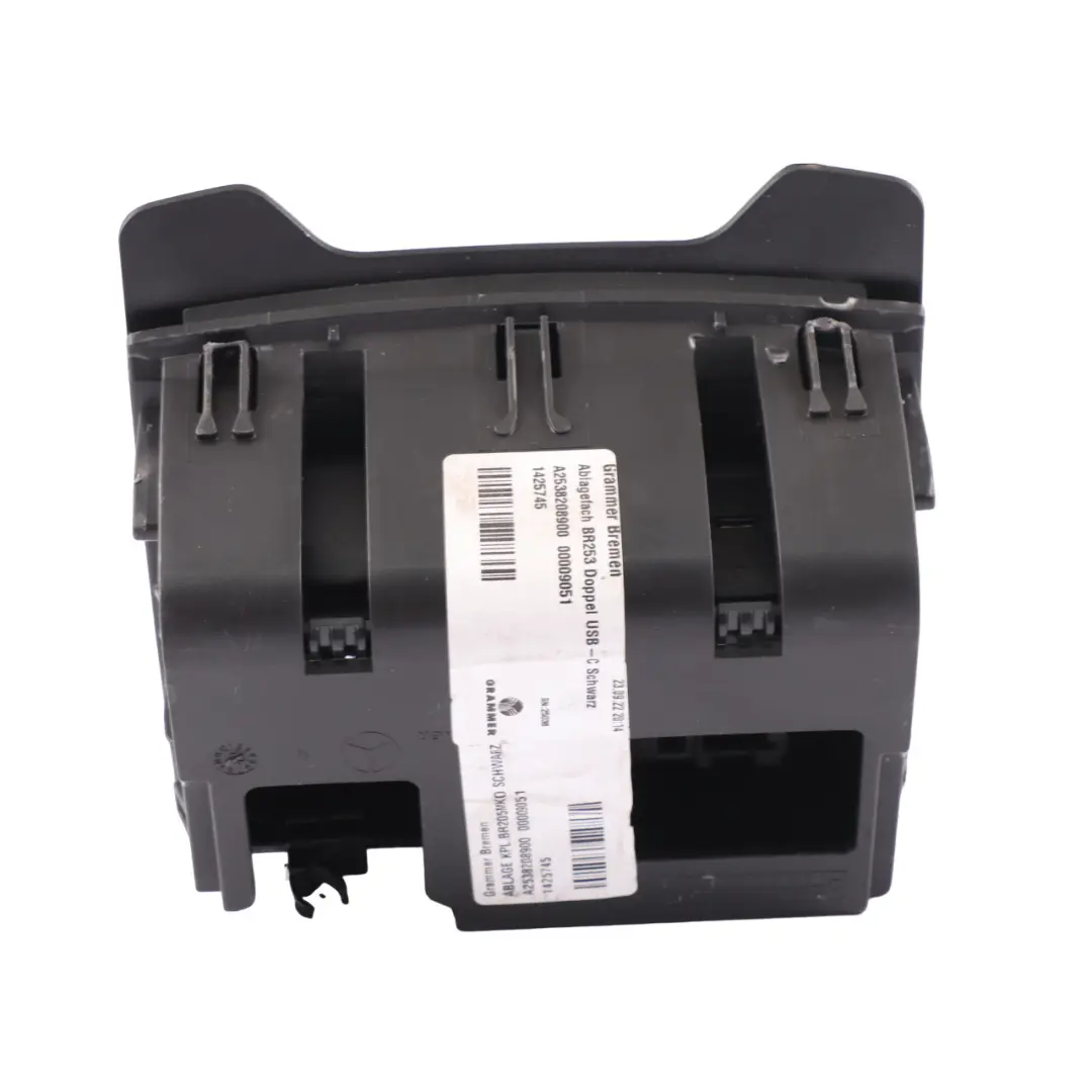 Bandeja De Almacenamiento Para Consola Central Trasera para Mercedes C253 con número de pieza A2538208900 Mercedes C253 Bandeja De Almacenamiento Para Consola Central Trasera - SKU A2538208900 - Número de pieza A2538208900