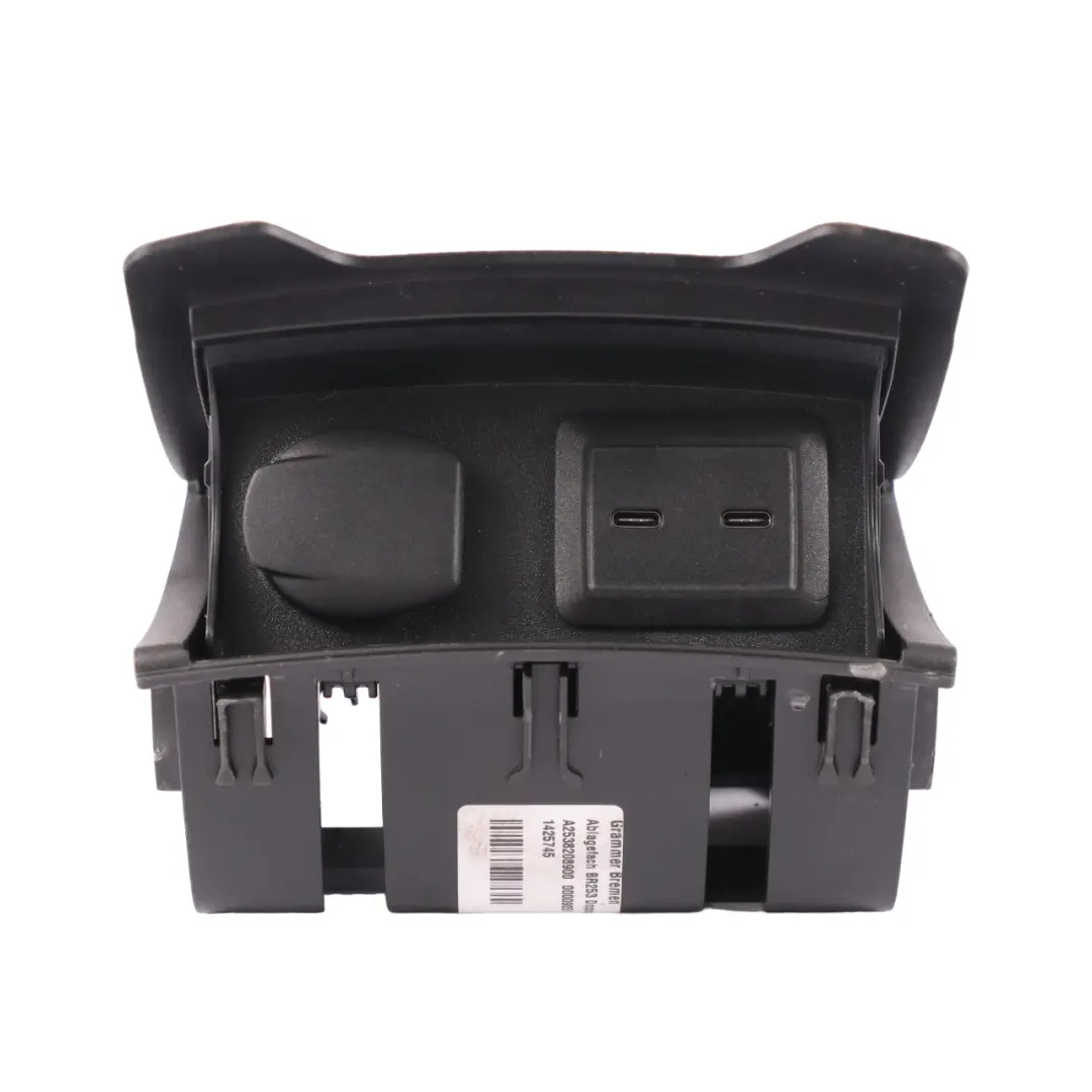 Mercedes C253 Prise pour plateau rangement console centrale arrière - SKU A2538208900 - Numéro de pièce A2538208900