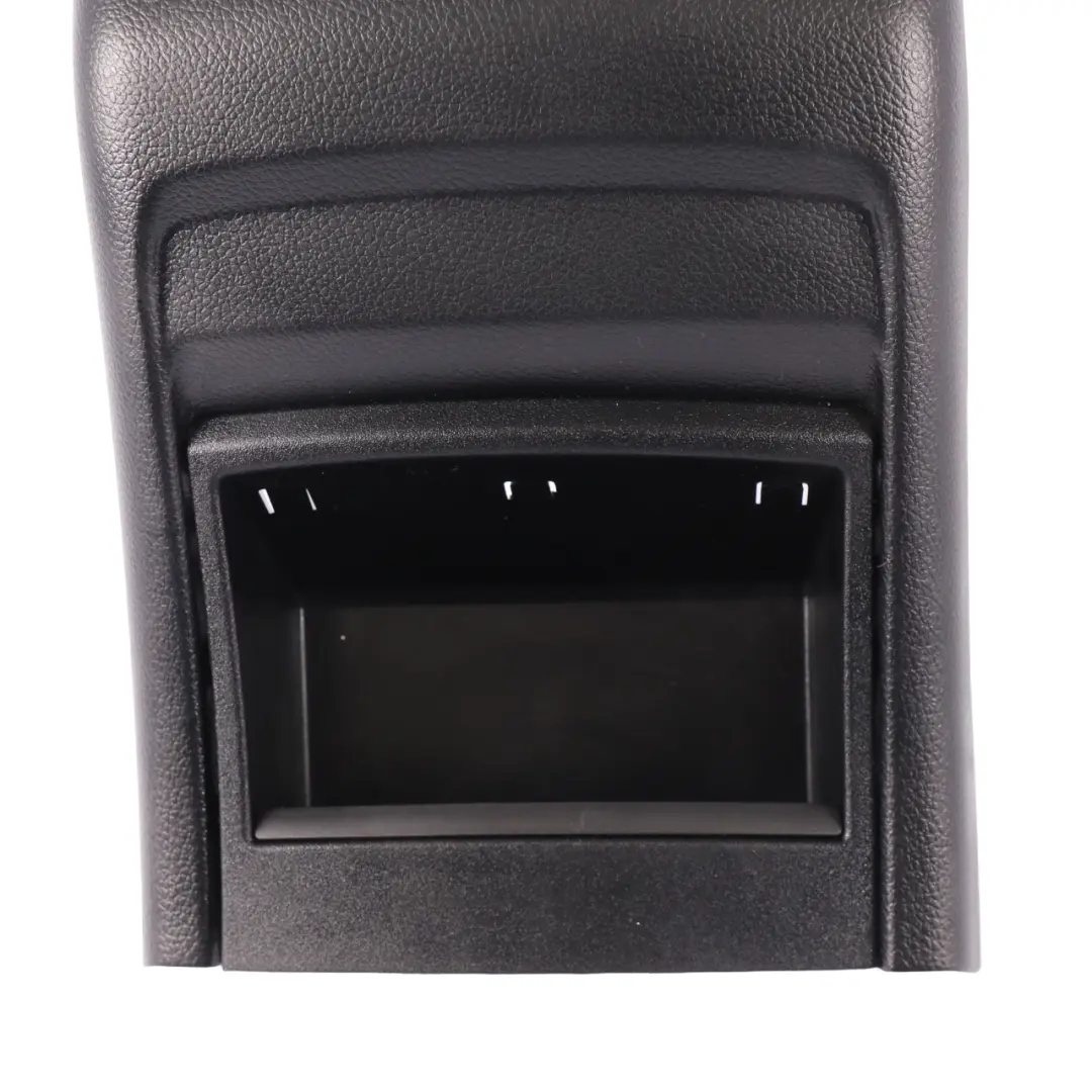 Presa d'aria Mercedes X253 Console centrale Pannello posteriore nero per con numero di parte A2538300000 Presa d'aria Mercedes X253 Console centrale Pannello posteriore nero - SKU A2538300000 - Numero di parte A2538300000