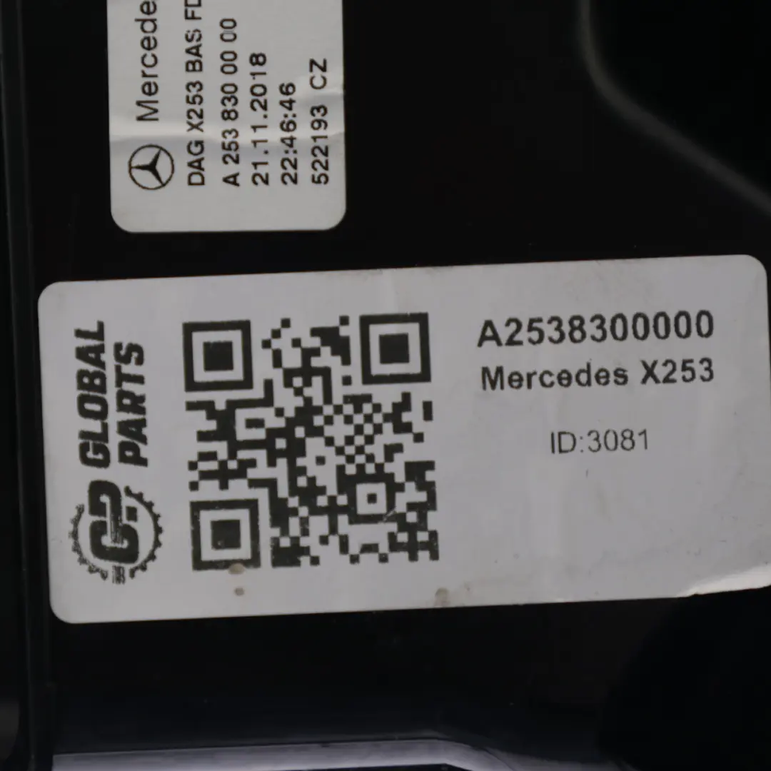 Mercedes GLC X253 Tylny panel Kratki Nawiewu Konsoli Środkowa Czarny - SKU A2538300000 - Numer Części A2538300000