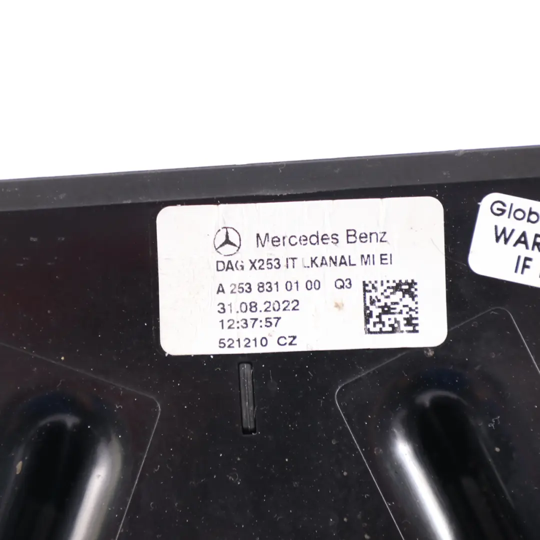 Canal del conducto de aire de la consola central para Mercedes C253 X253 con número de pieza A2538310100 Mercedes C253 X253 Canal del conducto de aire de la consola central - SKU A2538310100 - Número de pieza A2538310100