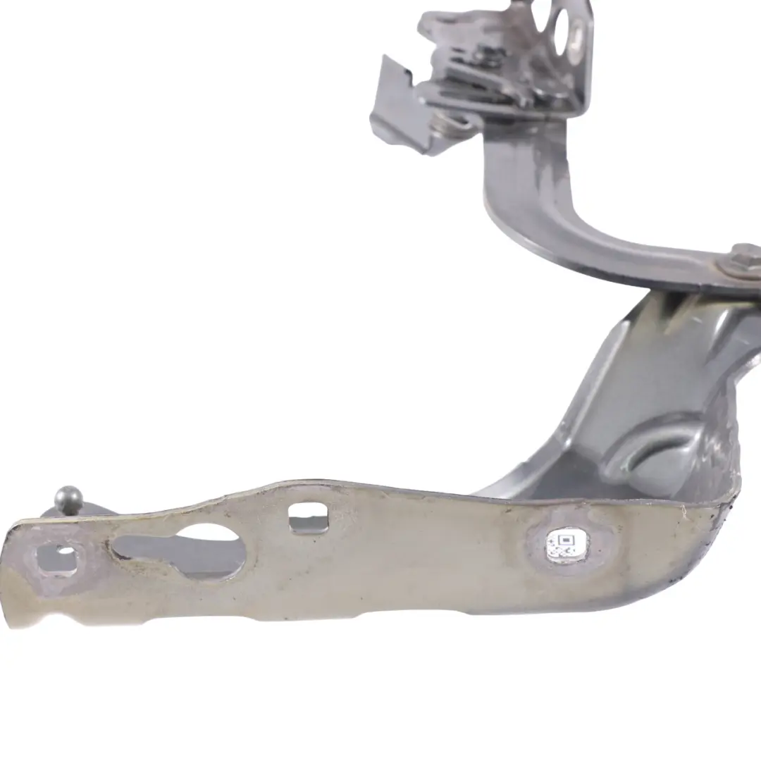 Cerniera cofano motore destra Grigio Selenite 992 per Mercedes GLC X253 con numero di parte A2538800228 Mercedes GLC X253 Cerniera cofano motore destra Grigio Selenite 992 - SKU A2538800228-SEL - Numero di parte A2538800228