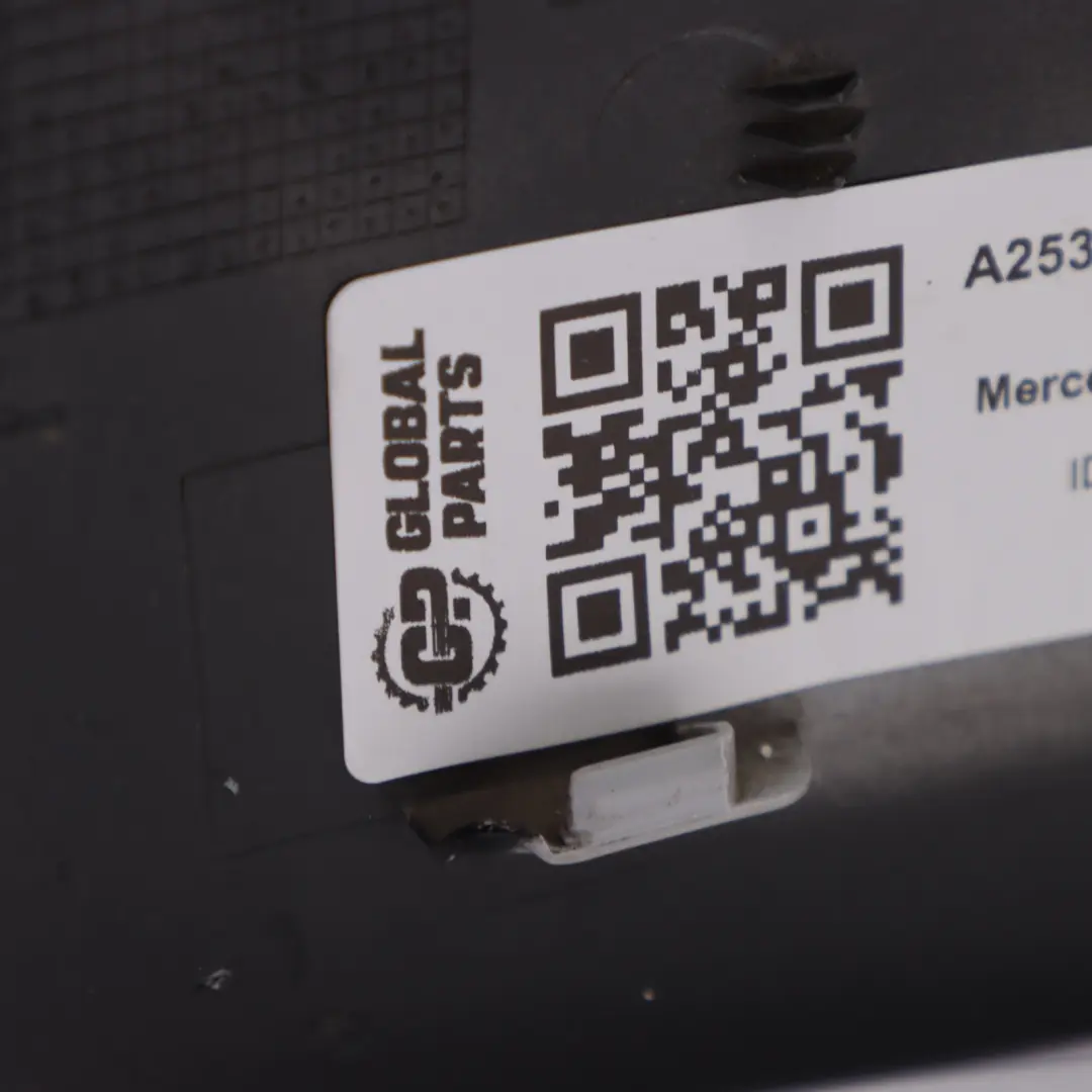 Hybrid-Kraftstoffklappe Mercedes X253 hintere Stoßfängerverkleidung für mit Teilenummer A2538850026 Hybrid-Kraftstoffklappe Mercedes X253 hintere Stoßfängerverkleidung - SKU A2538850026-OB - Teilenummer A2538850026