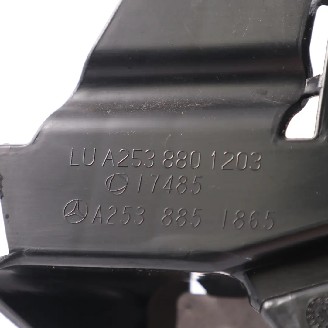 Stoßstange Halterung Führung Unterstützung Rechts für Mercedes C253 mit Teilenummer A2538851865 Mercedes C253 Stoßstange Halterung Führung Unterstützung Rechts - SKU A2538851865 - Teilenummer A2538851865