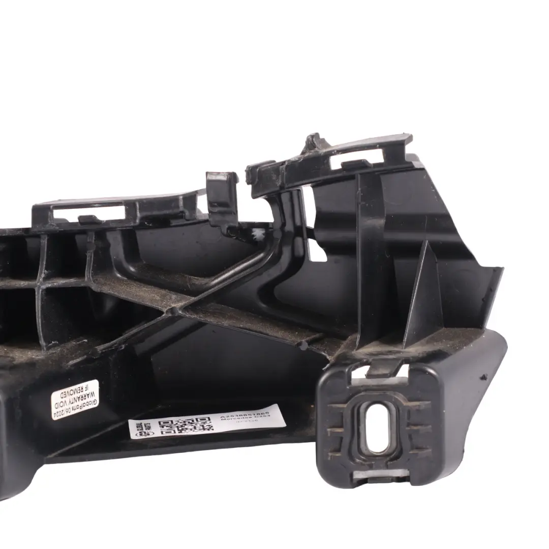 Mercedes C253 Support montage pare-chocs arrière guidage Droit - SKU A2538851865 - Numéro de pièce A2538851865