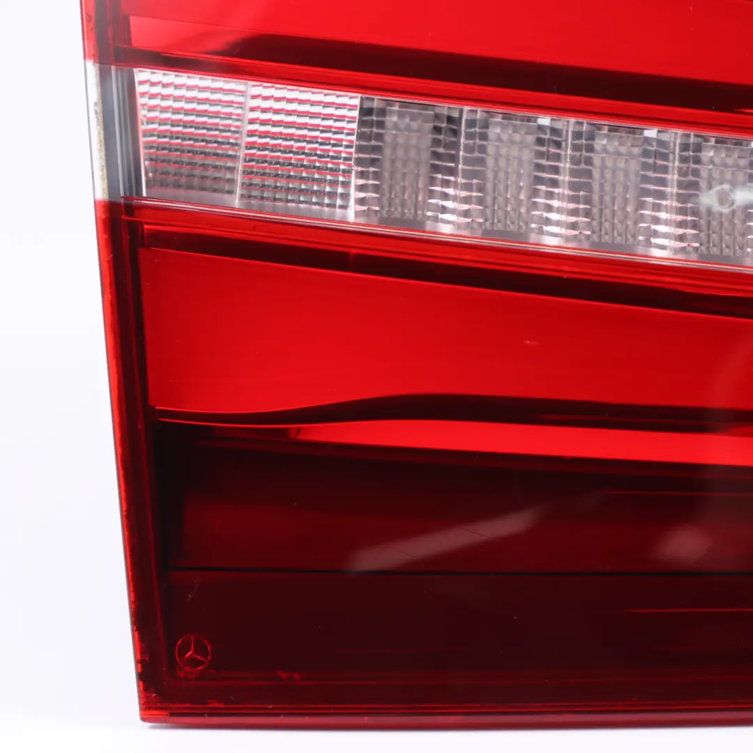 Mercedes GLC X253 Lampa W Klapę Lewy Tył Lewa Tylna - SKU A2539063100 - Numer Części A2539063100