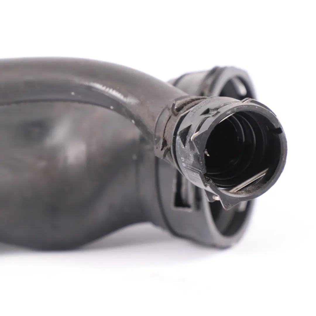 M264 Rura Wąż Przewód Powietrza do Mercedes W205 C238 o numerze A2640900300 Mercedes W205 C238 M264 Rura Wąż Przewód Powietrza - SKU A2640900300 - Numer Części A2640900300