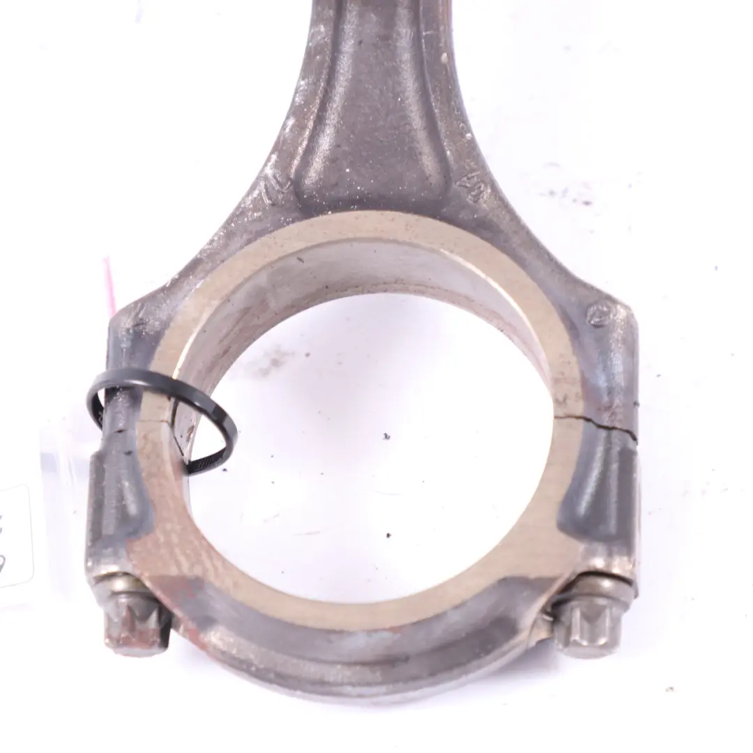 Biela Pistón Mercedes W176 C118 Motor Gasolina M270 para con número de pieza A2700301917 Biela Pistón Mercedes W176 C118 Motor Gasolina M270 - SKU A2700301917 - Número de pieza A2700301917