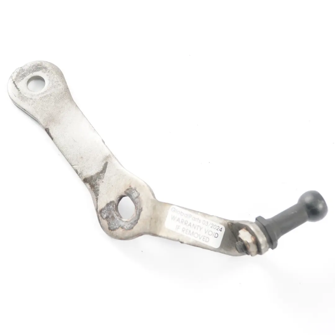Mercedes W176 Système d'Echappement Avant Support Supérieur - SKU A2701420240 - Numéro de pièce A2701420240