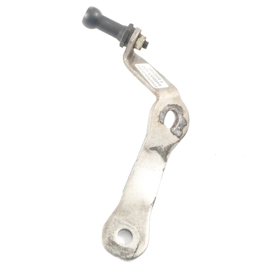 Système d'Echappement Avant Support Supérieur pour Mercedes W176 à propos du numéro de pièce A2701420240 Mercedes W176 Système d'Echappement Avant Support Supérieur - SKU A2701420240 - Numéro de pièce A2701420240