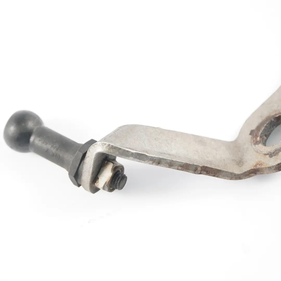 Mercedes W176 Sistema di scarico Tubo anteriore Staffa superiore - SKU A2701420240 - Numero di parte A2701420240