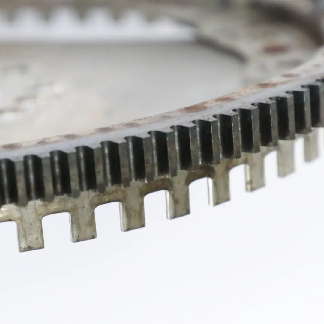 Koło Zamachowe Benzyna M271 do Mercedes W204 o numerze A2710320047 Mercedes W204 Koło Zamachowe Benzyna M271 - SKU A2710320047 - Numer Części A2710320047