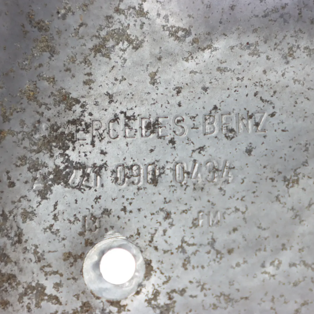 M271 Placa de protección térmica del turbo para Mercedes W204 con número de pieza A2710900334 Mercedes W204 M271 Placa de protección térmica del turbo - SKU A2710900334 - Número de pieza A2710900334