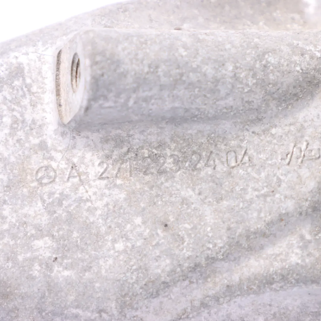 Soporte Motor Mercedes R172 Gasolina M271 Soporte Motor Izquierdo para con número de pieza A2712232404 Soporte Motor Mercedes R172 Gasolina M271 Soporte Motor Izquierdo - SKU A2712232404 - Número de pieza A2712232404