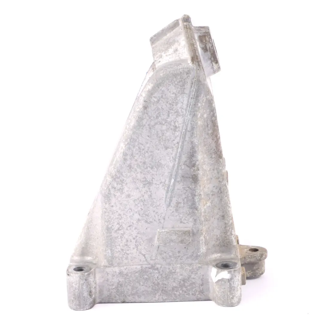 Soporte motor Mercedes R172 Gasolina M271 Soporte motor derecho para con número de pieza A2712232504 Soporte motor Mercedes R172 Gasolina M271 Soporte motor derecho - SKU A2712232504 - Número de pieza A2712232504