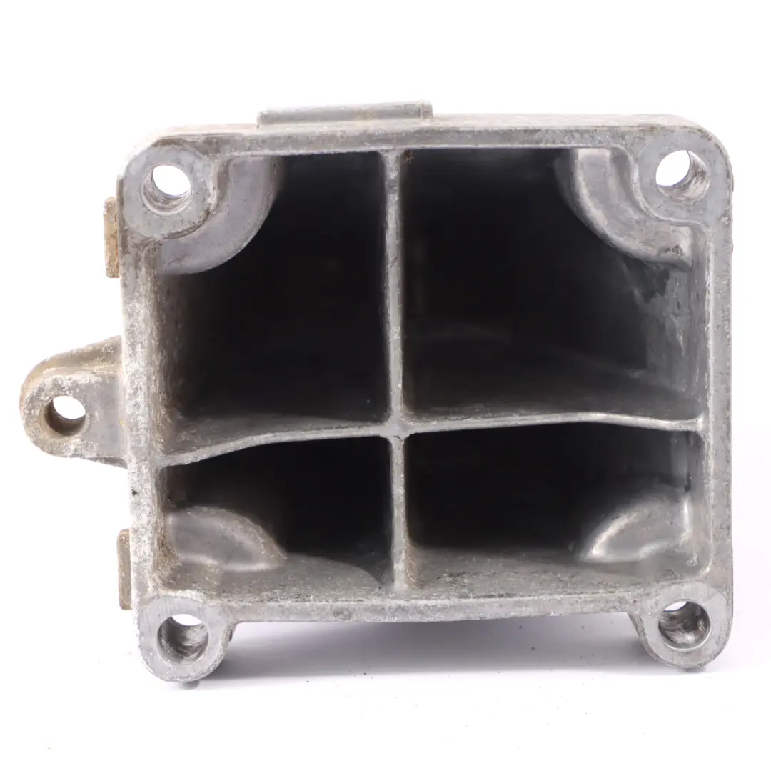  Support moteur Mercedes R172 Petrol M271 Support moteur droit - SKU A2712232504 - Numéro de pièce A2712232504