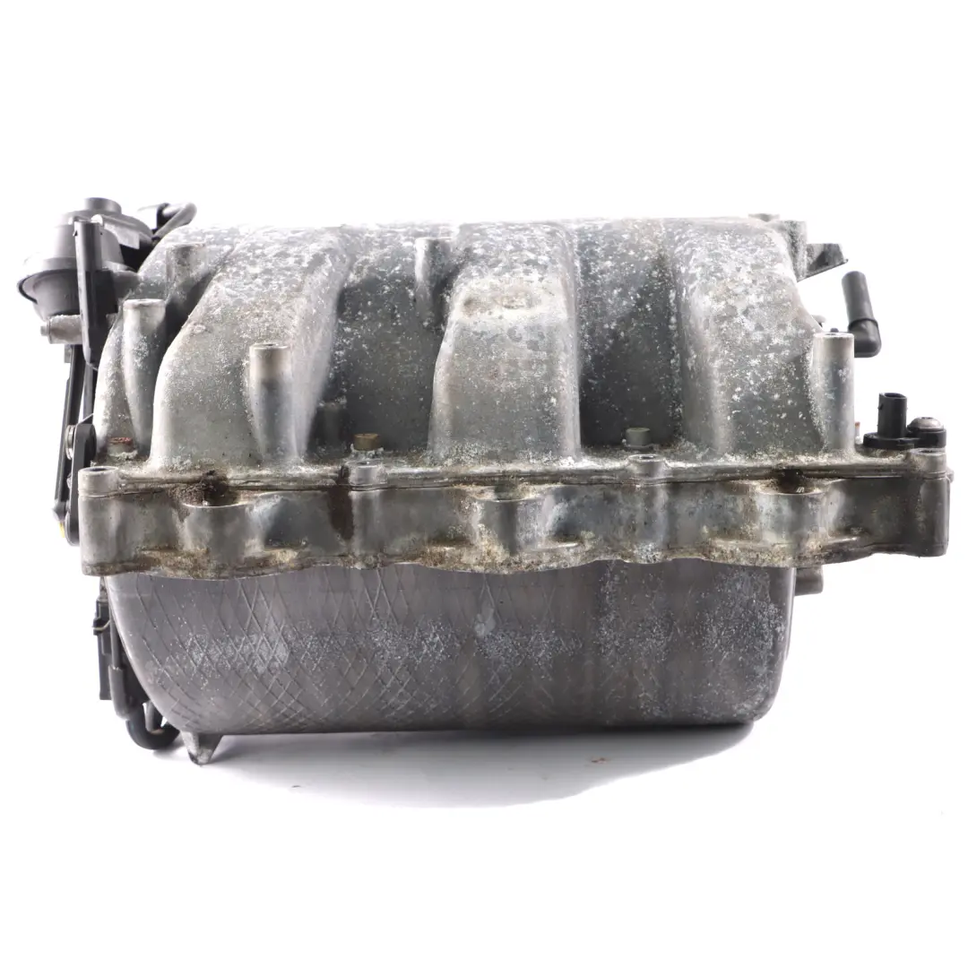 OM272 Kolektor Dolotowy Ssacy Powietrza do Mercedes W204 Benzyna o numerze A2721402101 Mercedes W204 Benzyna OM272 Kolektor Dolotowy Ssacy Powietrza - SKU A2721402101 - Numer Części A2721402101