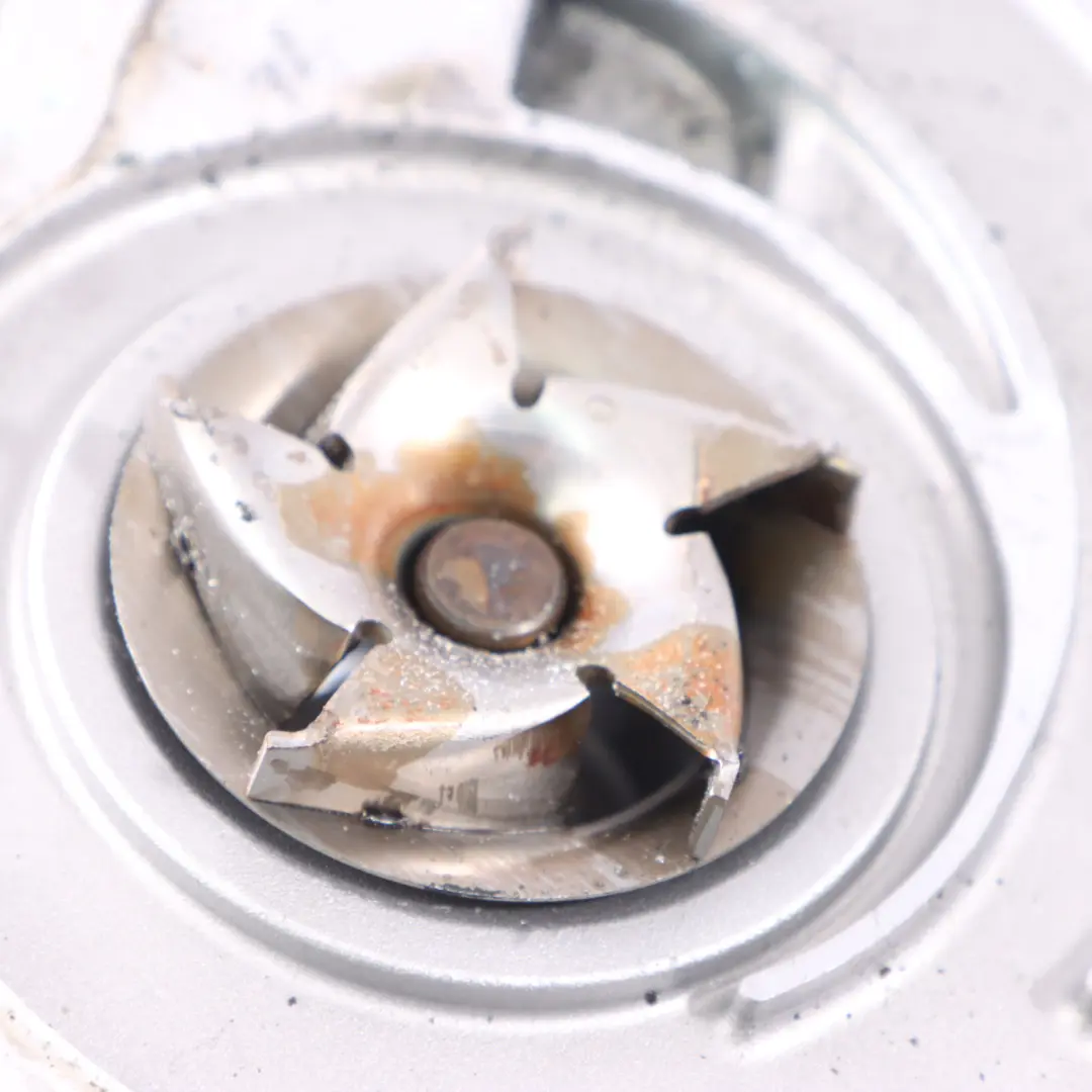 Bomba de agua Mercedes W203 Gasolina M272 Bomba refrigerante motor para con número de pieza A2722010501 Bomba de agua Mercedes W203 Gasolina M272 Bomba refrigerante motor - SKU A2722010501 - Número de pieza A2722010501