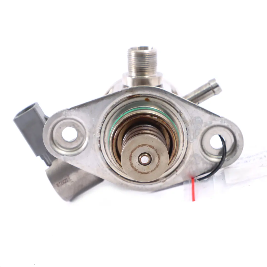 High Pressure Petrol Fuel Pump to Mercedes W204 W205 W212 W213 C207 with Part number A2740700501 Mercedes W204 W205 W212 W213 C207 High Pressure Petrol Fuel Pump - SKU A2740700501 - Part number A2740700501