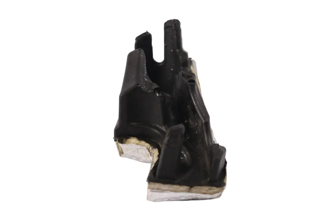 Coperchio motorino d'avviamento Mercedes W213 M276 Piastra termica per con numero di parte A2761508800 Coperchio motorino d'avviamento Mercedes W213 M276 Piastra termica - SKU A2761508800 - Numero di parte A2761508800