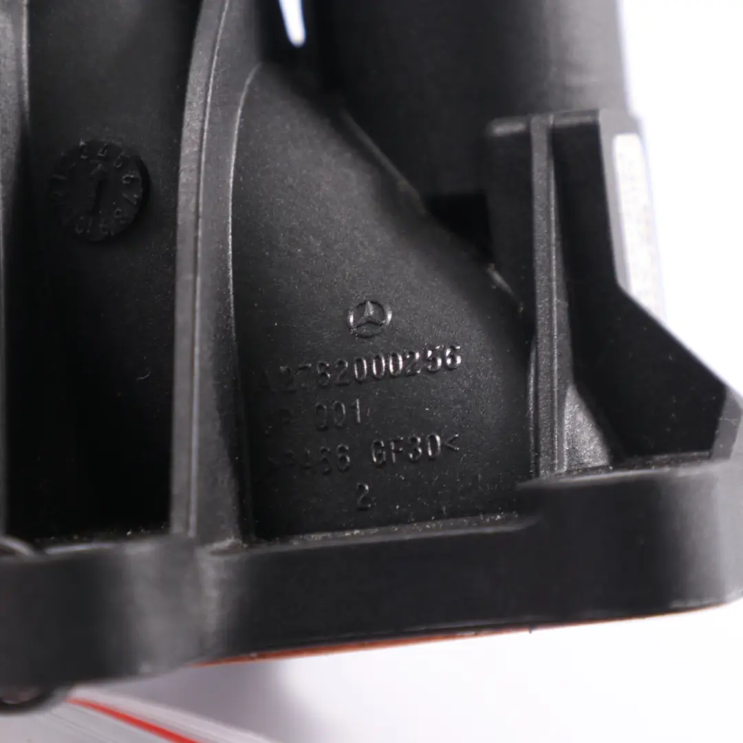 Pompe tuyau d'entrée connecteur refroidissement pour Mercedes W213 M276 à propos du numéro de pièce A2762000256 Mercedes W213 M276 Pompe tuyau d'entrée connecteur refroidissement - SKU A2762000256 - Numéro de pièce A2762000256