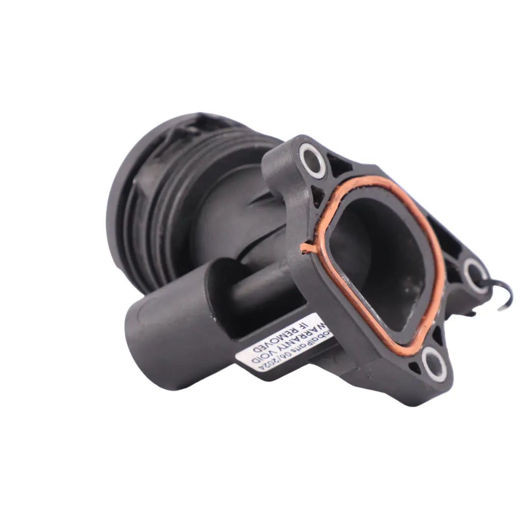 Pompa dell'acqua Tubo refrigerante Connettore per Mercedes W213 M276 con numero di parte A2762000256 Mercedes W213 M276 Pompa dell'acqua Tubo refrigerante Connettore - SKU A2762000256 - Numero di parte A2762000256